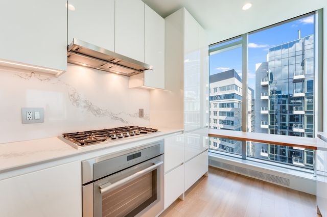 133 Seaport Blvd 12, Boston, MA 02210