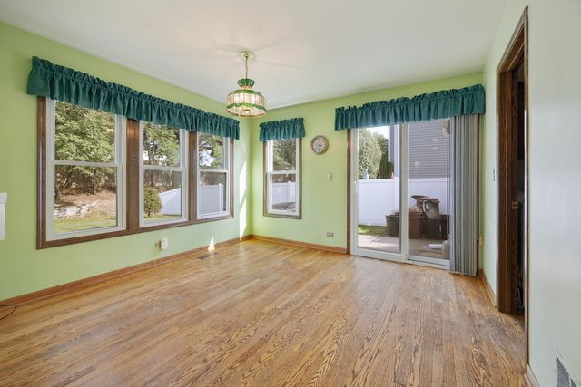 565 Rutgers Lane, Elk Grove Village, IL 60007