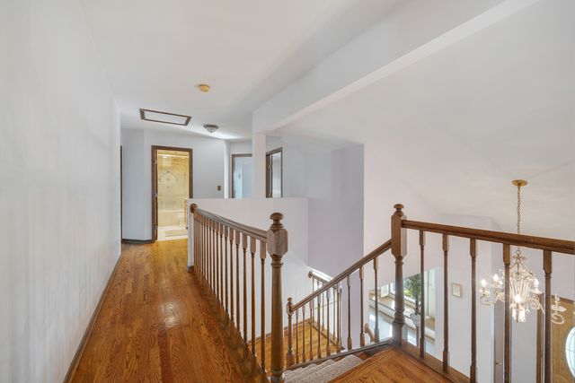 565 Rutgers Lane, Elk Grove Village, IL 60007
