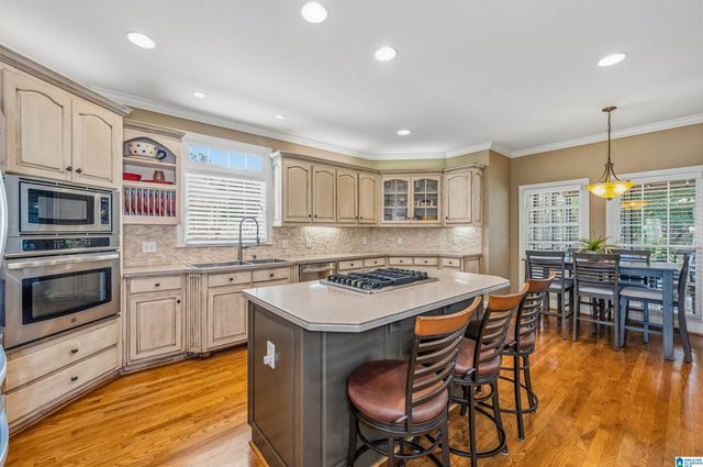5162 LAKE CREST CIRCLE, Hoover, AL 35226
