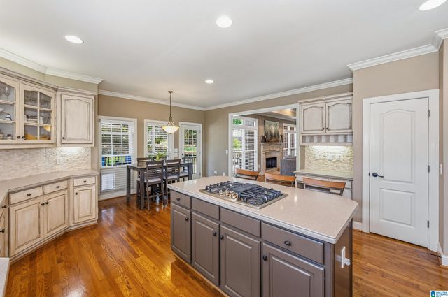5162 LAKE CREST CIRCLE, Hoover, AL 35226
