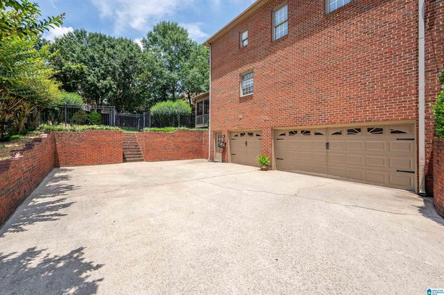 5162 LAKE CREST CIRCLE, Hoover, AL 35226