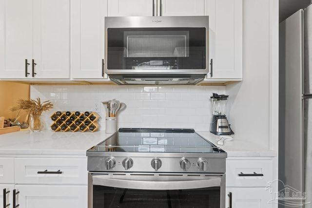 33 Milton Rd, Pensacola, FL 32507