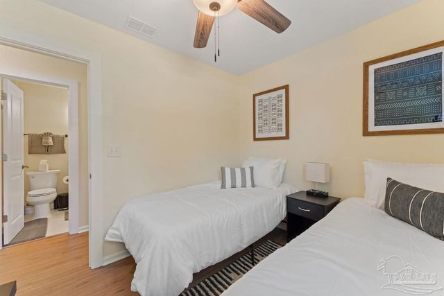33 Milton Rd, Pensacola, FL 32507