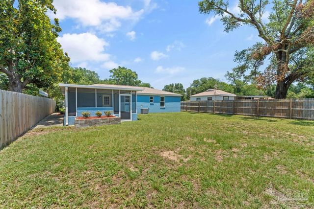 33 Milton Rd, Pensacola, FL 32507