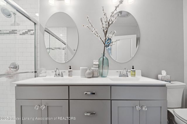 5342 E Hawk Hollow Drive, Bath, MI 48808