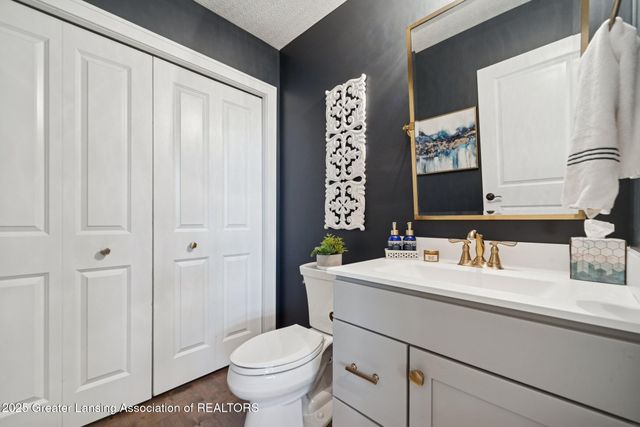 5342 E Hawk Hollow Drive, Bath, MI 48808