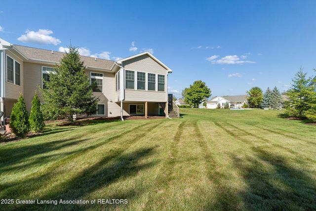 5342 E Hawk Hollow Drive, Bath, MI 48808