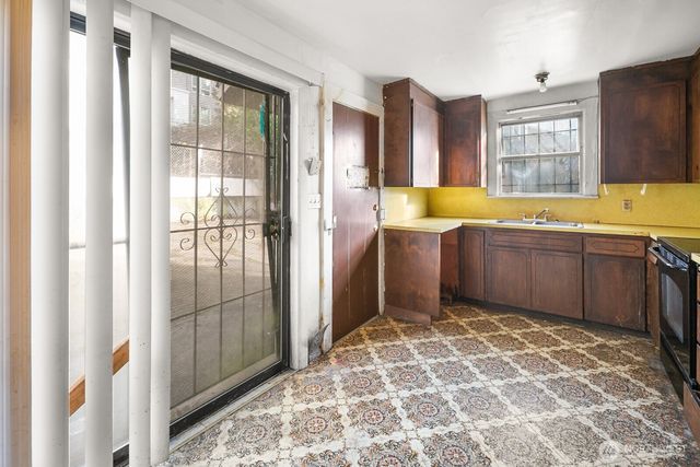 3226 S Edmunds Street, Seattle, WA 98118