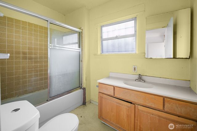 3226 S Edmunds Street, Seattle, WA 98118