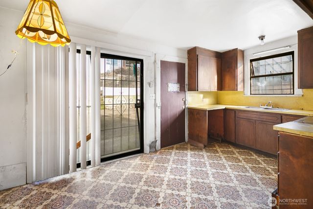 3226 S Edmunds Street, Seattle, WA 98118