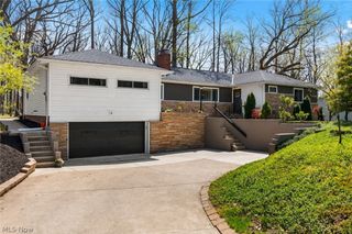 9269 Lindbergh Boulevard, Olmsted Falls, OH 44138