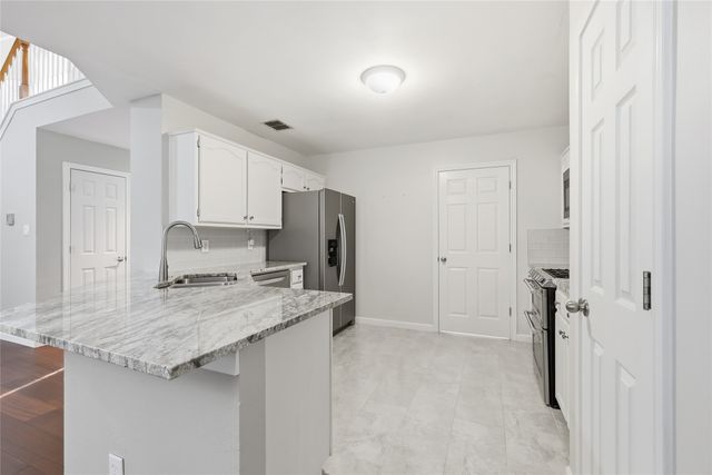 2097 Amherst Drive, Lewisville, TX 75067