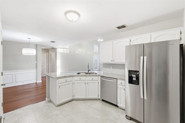 2097 Amherst Drive, Lewisville, TX 75067