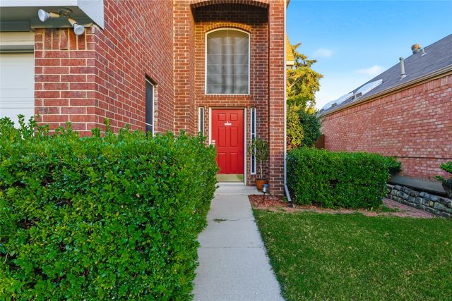 2097 Amherst Drive, Lewisville, TX 75067