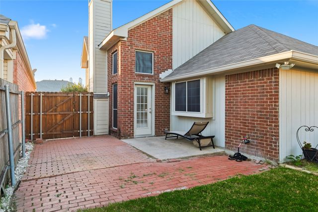 2097 Amherst Drive, Lewisville, TX 75067