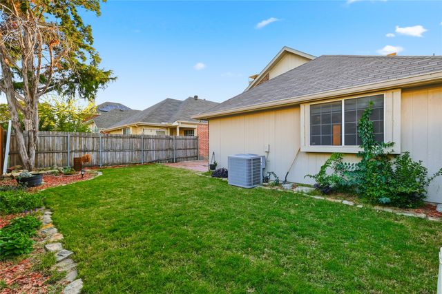 2097 Amherst Drive, Lewisville, TX 75067