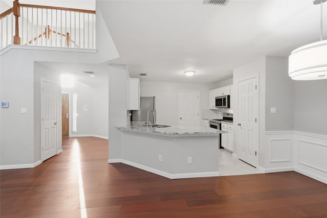 2097 Amherst Drive, Lewisville, TX 75067