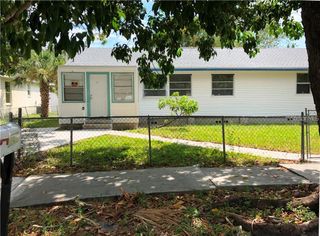 1762 32ND STREET, Sarasota, FL 34234