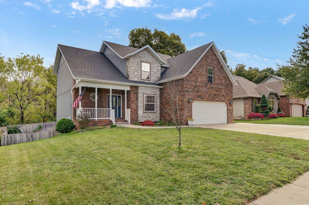 5520 S Michigan Avenue, Springfield, MO 65810