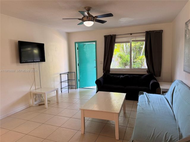 1104 N 17th Ct 105, Hollywood, FL 33020