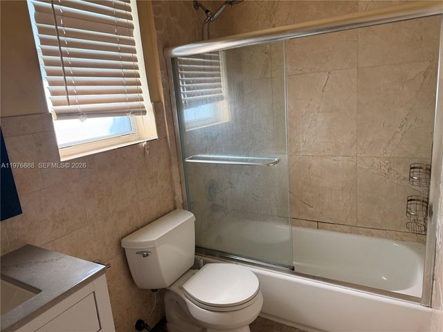 1104 N 17th Ct 105, Hollywood, FL 33020