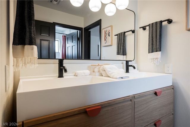 5741 South Pearl Street, Las Vegas, NV 89120