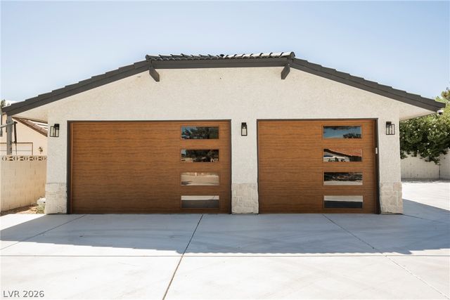 5741 South Pearl Street, Las Vegas, NV 89120