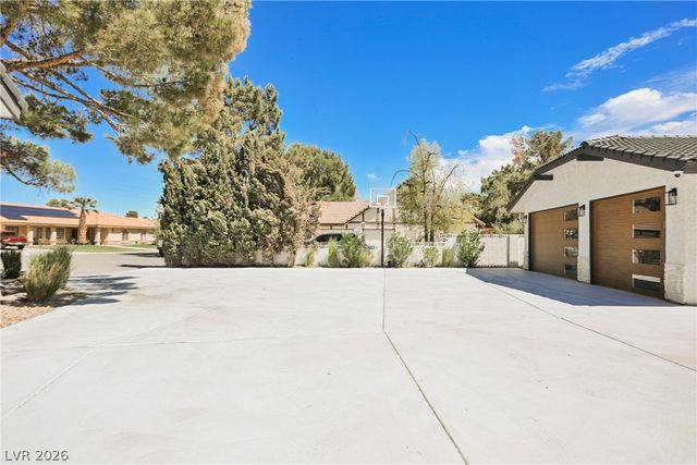 5741 South Pearl Street, Las Vegas, NV 89120