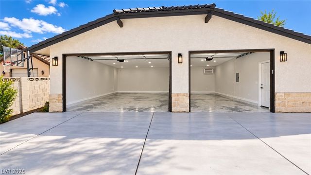5741 South Pearl Street, Las Vegas, NV 89120