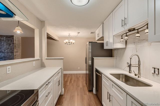 7995 E Mississippi Avenue 9, Denver, CO 80247