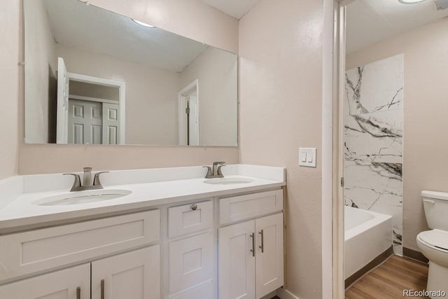 7995 E Mississippi Avenue 9, Denver, CO 80247