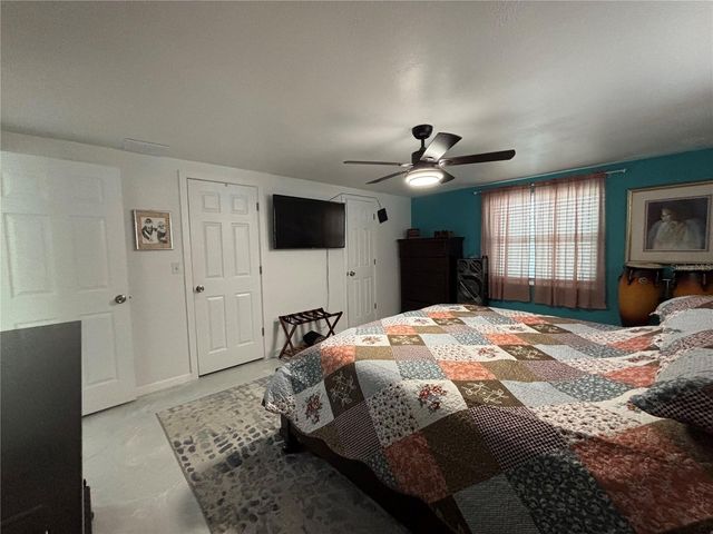 1002 SILVER PALM WAY, Apollo Beach, FL 33572