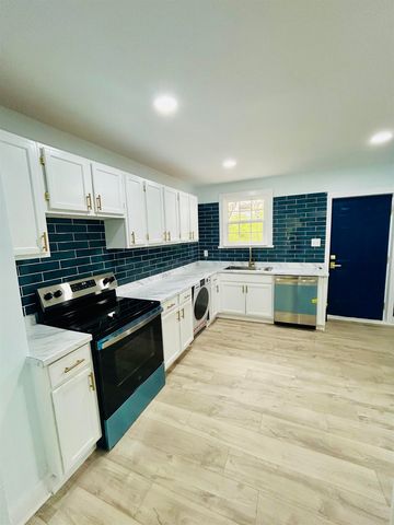 1206 E ALCY RD, Memphis, TN 38106
