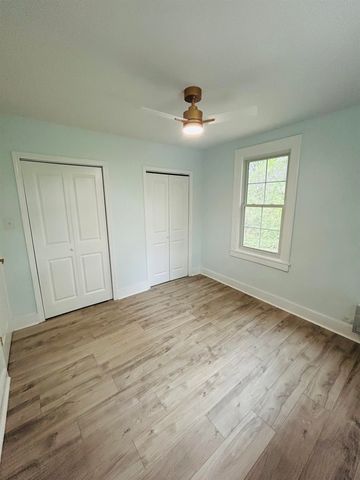 1206 E ALCY RD, Memphis, TN 38106