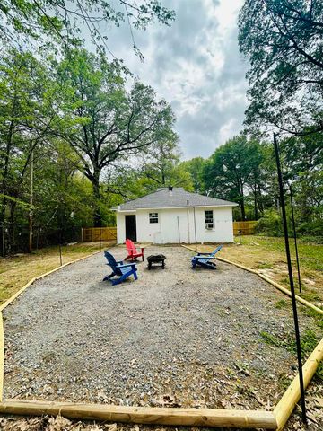 1206 E ALCY RD, Memphis, TN 38106