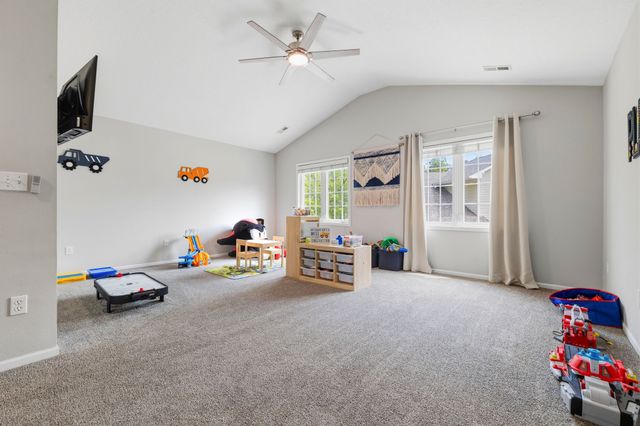 5583 Meredith Drive 5C, Des Moines, IA 50310