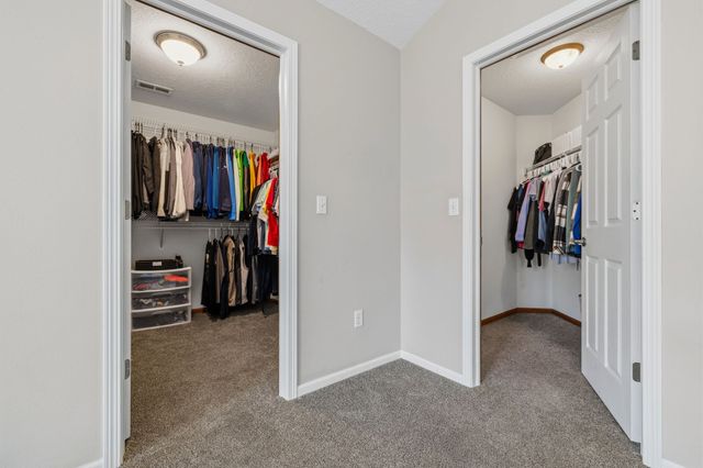 5583 Meredith Drive 5C, Des Moines, IA 50310