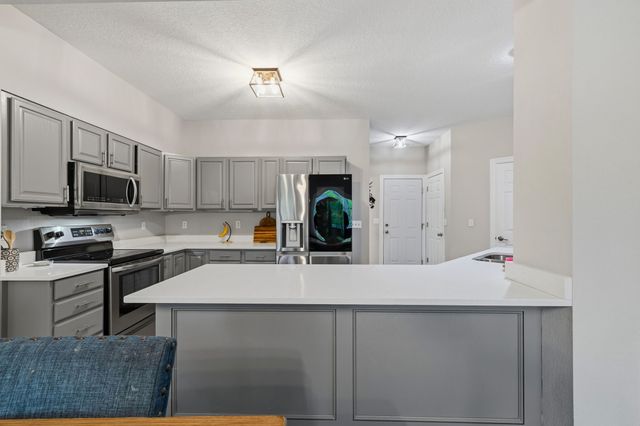 5583 Meredith Drive 5C, Des Moines, IA 50310