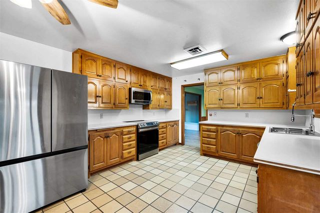 3110 NW Brent Cir, Lawton, OK 73505