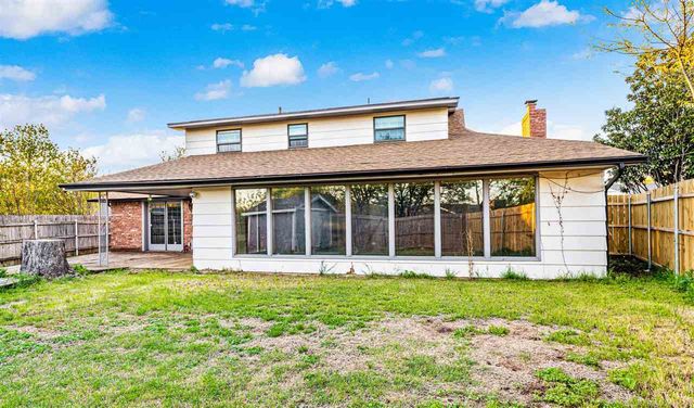 3110 NW Brent Cir, Lawton, OK 73505