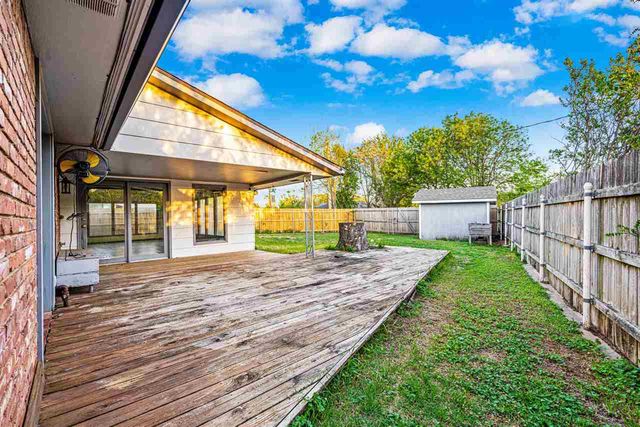 3110 NW Brent Cir, Lawton, OK 73505