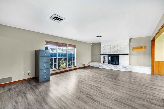 3110 NW Brent Cir, Lawton, OK 73505