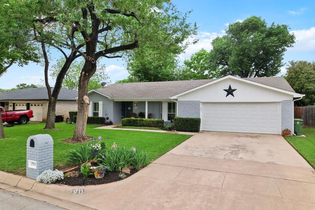 3713 Holland Drive, North Richland Hills, TX 76180