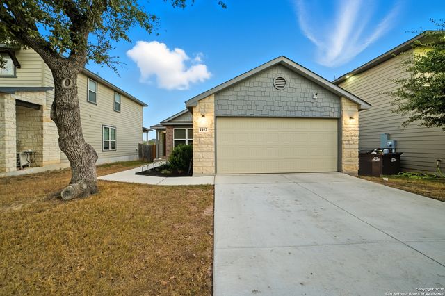 1922 Demeter, San Antonio, TX 78245