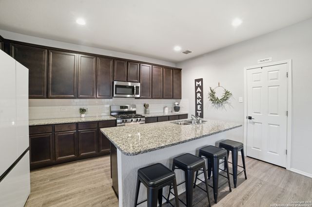 1922 Demeter, San Antonio, TX 78245