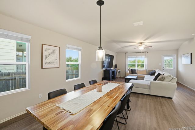 1922 Demeter, San Antonio, TX 78245