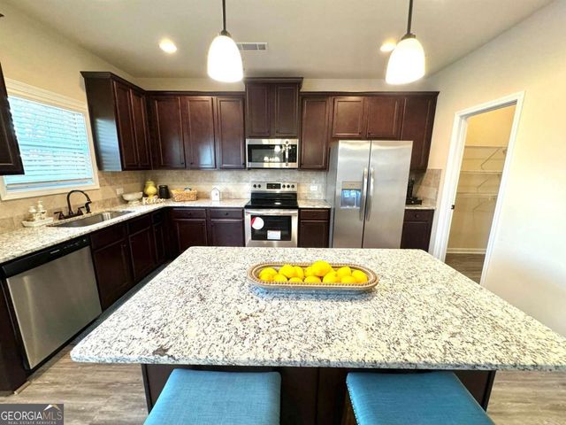 5631 Laney Drive, Rex, GA 30273