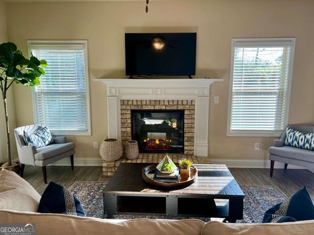5631 Laney Drive, Rex, GA 30273