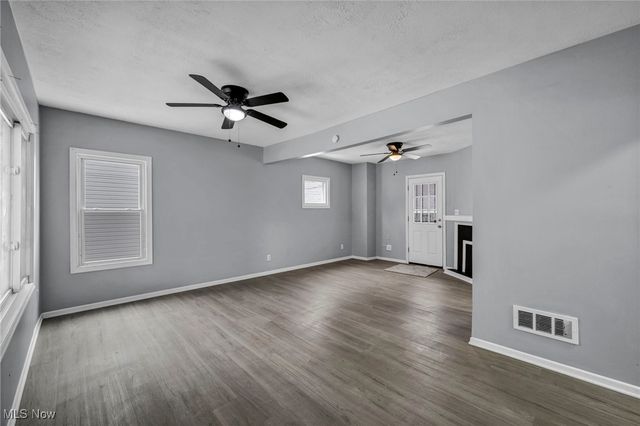 2153 W 106th Street, Cleveland, OH 44102